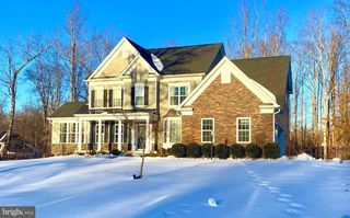 6 COSMOS CT, Stafford, VA 22554