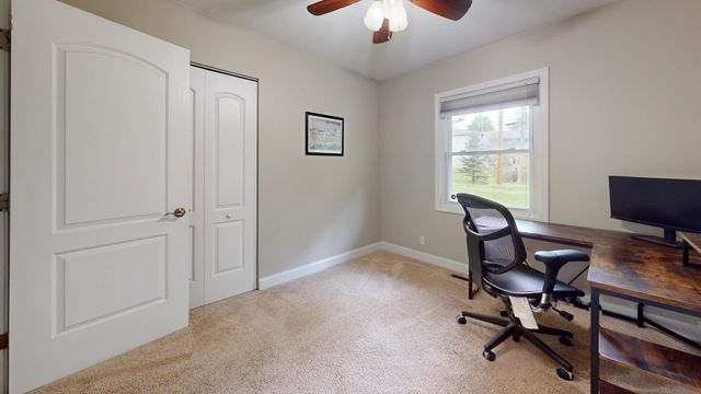 305 Cedar Court, Streamwood, IL 60107