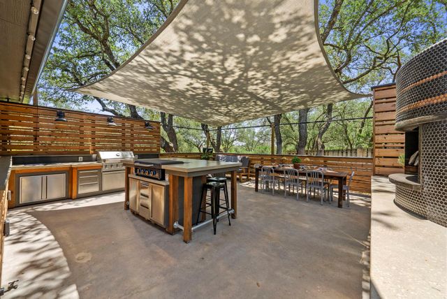 126 Foxwood TRL, Marble Falls, TX 78654