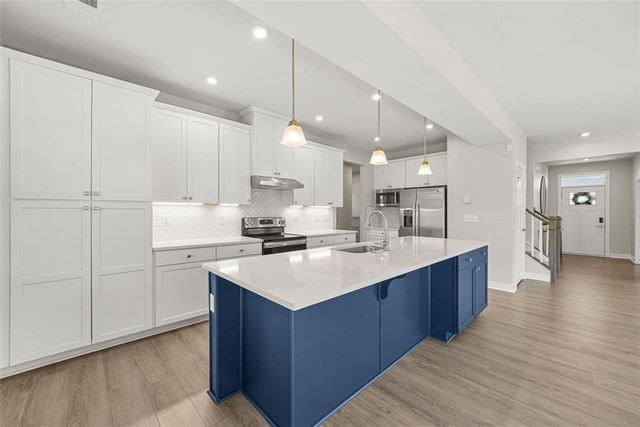 1013 CLIMBING ROSE Way, Mcdonough, GA 30253