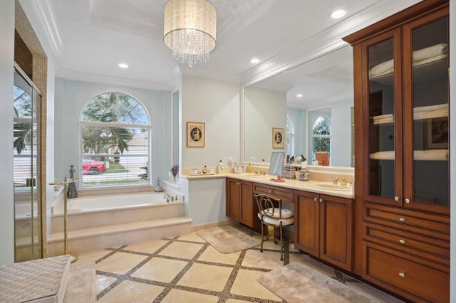 6696 Via Como, Lake Worth, FL 33467
