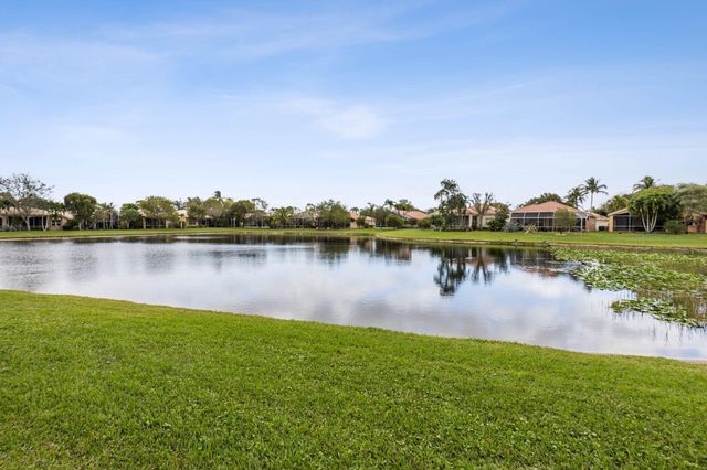 6696 Via Como, Lake Worth, FL 33467