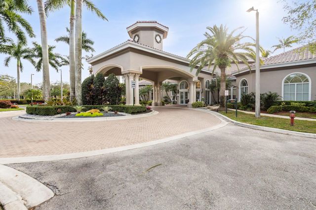 6696 Via Como, Lake Worth, FL 33467