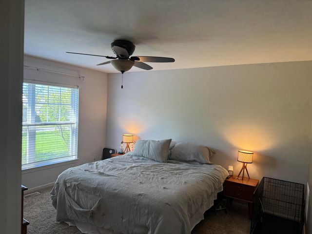 322 Village Square, Burns Harbor, IN 46304