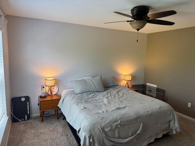 322 Village Square, Burns Harbor, IN 46304