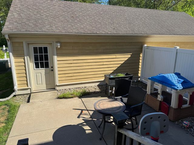 322 Village Square, Burns Harbor, IN 46304