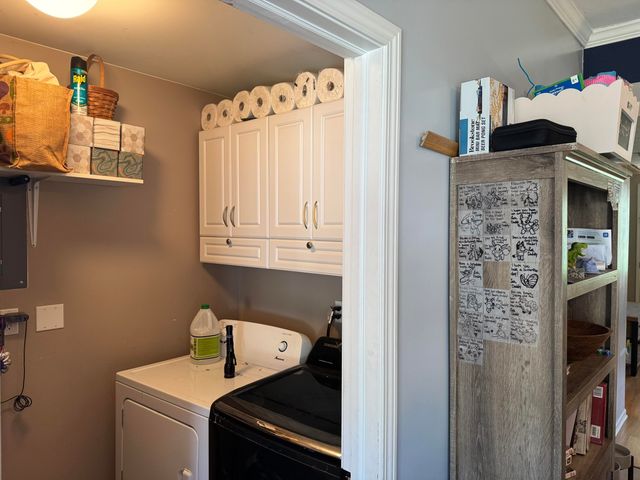 322 Village Square, Burns Harbor, IN 46304