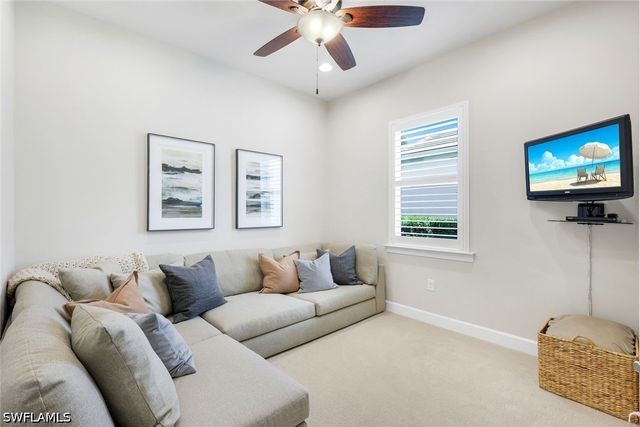 9263 Fieldstone LN, Naples, FL 34120
