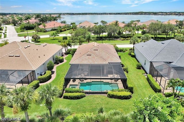 9263 Fieldstone LN, Naples, FL 34120