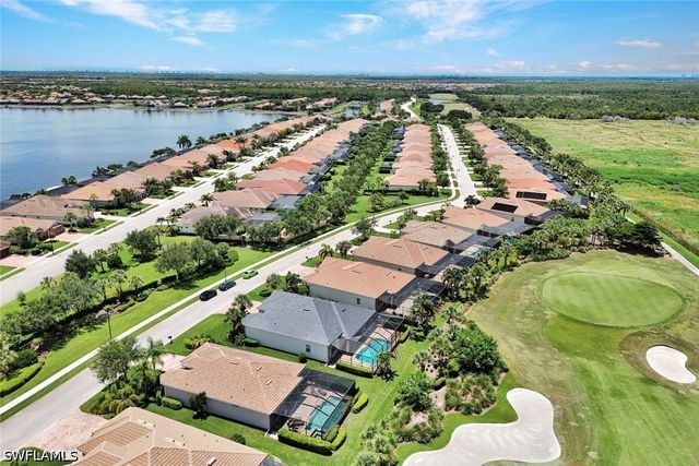9263 Fieldstone LN, Naples, FL 34120