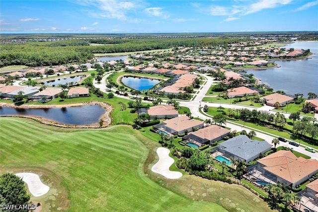 9263 Fieldstone LN, Naples, FL 34120