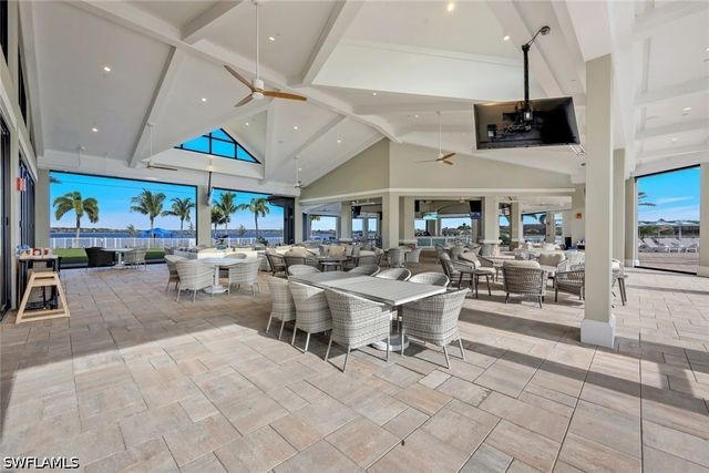 9263 Fieldstone LN, Naples, FL 34120