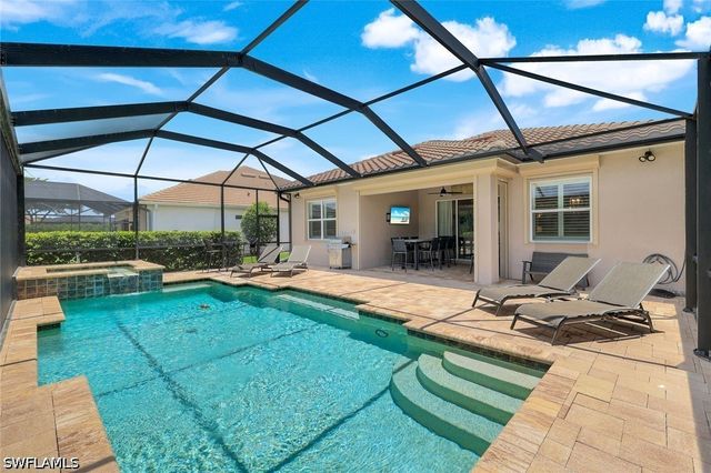 9263 Fieldstone LN, Naples, FL 34120