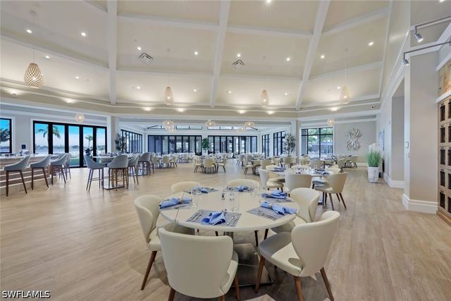 9263 Fieldstone LN, Naples, FL 34120