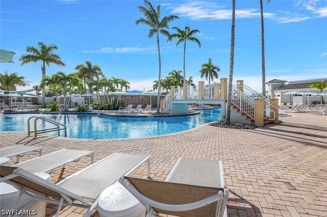 9263 Fieldstone LN, Naples, FL 34120