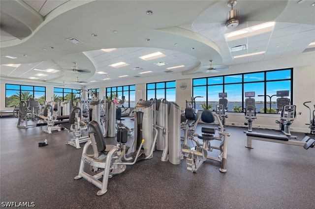 9263 Fieldstone LN, Naples, FL 34120