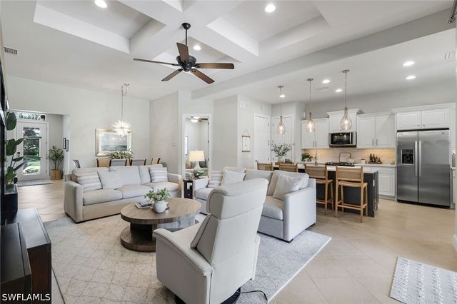 9263 Fieldstone LN, Naples, FL 34120