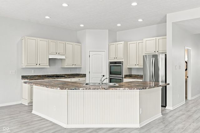 12051 Sanctuary Boulevard, Zionsville, IN 46077