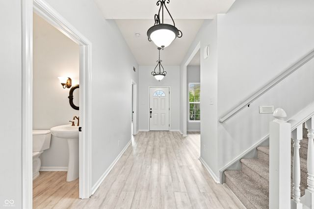 12051 Sanctuary Boulevard, Zionsville, IN 46077