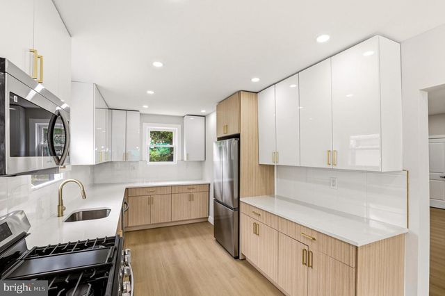 1999 GREENWOOD AVE, Hamilton, NJ 08609