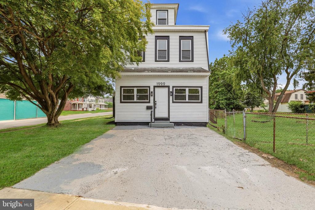 1999 GREENWOOD AVE, Hamilton, NJ 08609