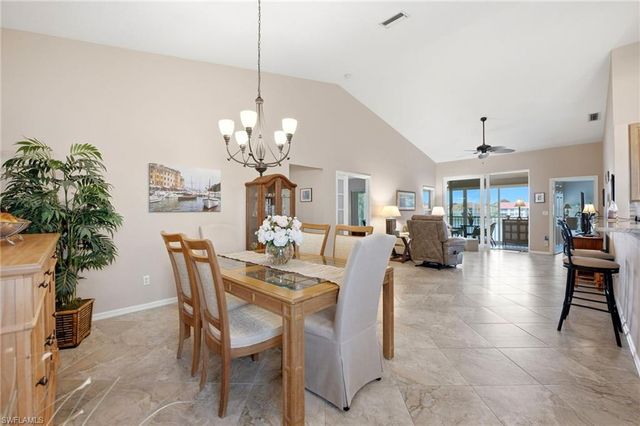 2555 Aspen Creek LN 201, Naples, FL 34119