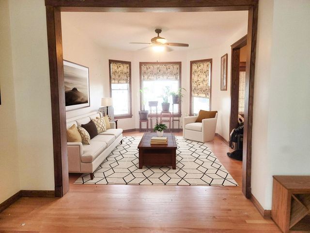 2343 N Lawndale Avenue, Chicago, IL 60647