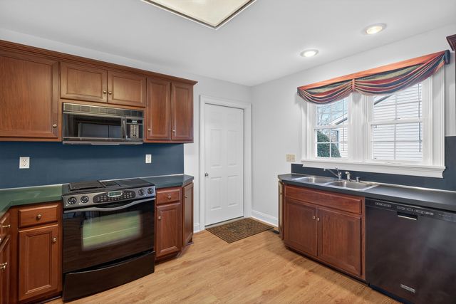 136 Wetherburn Court, Danville, KY 40422