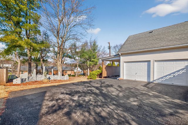 136 Wetherburn Court, Danville, KY 40422