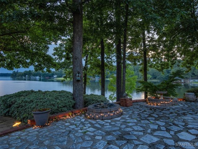 324 Katie Lane, Titus, AL 36080