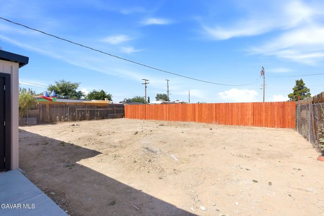 2829 Laurel Street, Rosamond, CA 93560