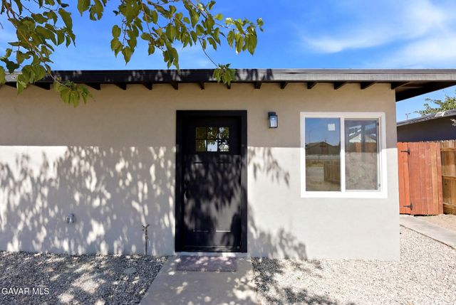 2829 Laurel Street, Rosamond, CA 93560
