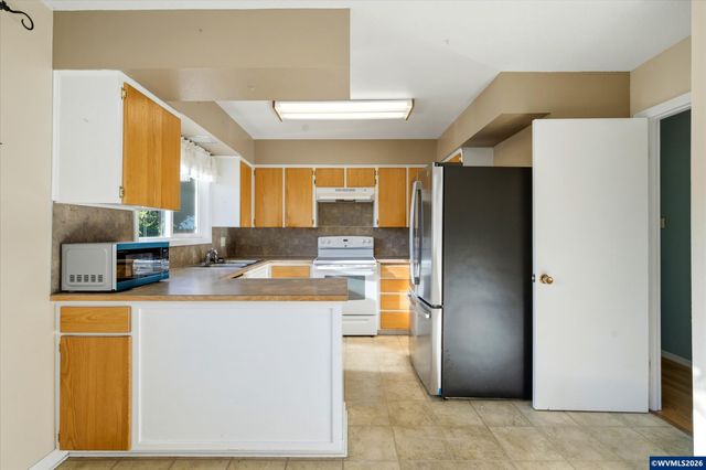 1430 Powell St SE, Albany, OR 97322