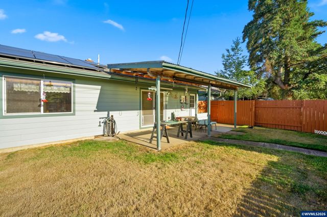 1430 Powell St SE, Albany, OR 97322