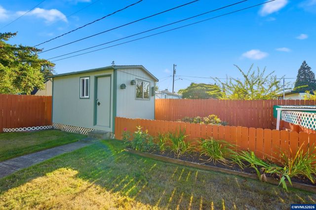 1430 Powell St SE, Albany, OR 97322