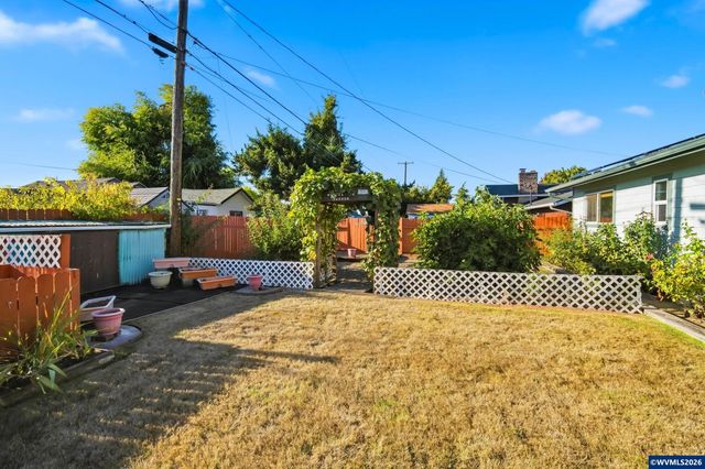 1430 Powell St SE, Albany, OR 97322