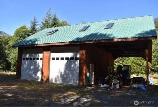 4244 Duckabush Road, Brinnon, WA 98320