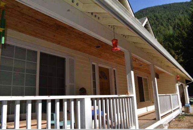 4244 Duckabush Road, Brinnon, WA 98320