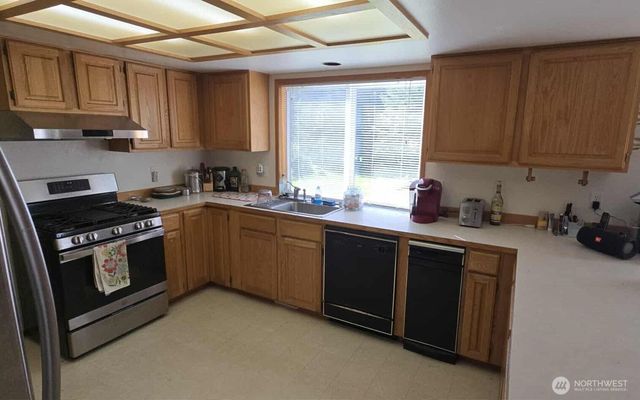 4244 Duckabush Road, Brinnon, WA 98320