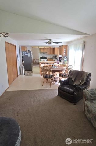 4244 Duckabush Road, Brinnon, WA 98320