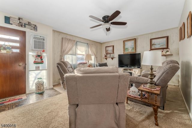 340 N Prospect St, Washington Boro, NJ 07882