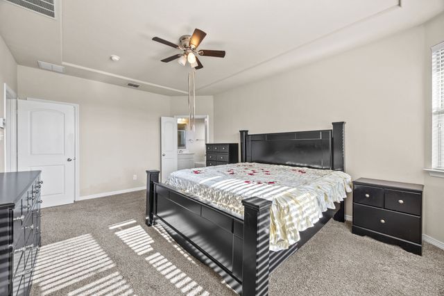 500 Corbin Drive, Arlington, TX 76002