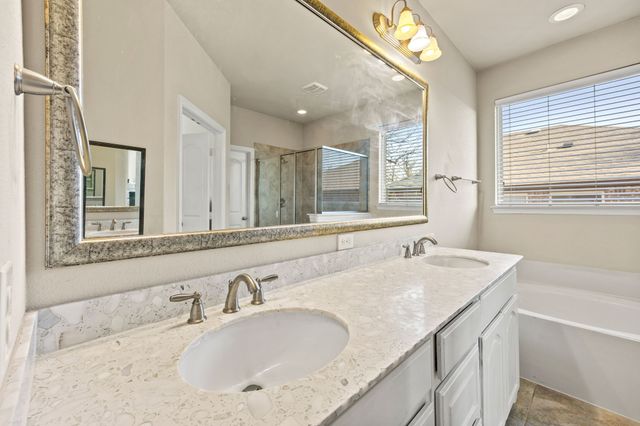 500 Corbin Drive, Arlington, TX 76002