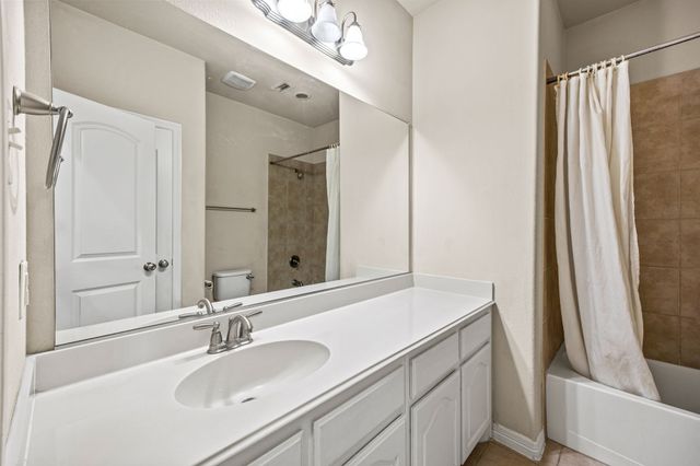 500 Corbin Drive, Arlington, TX 76002