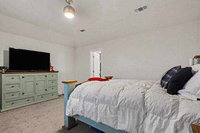 220 Poinsetta Drive, Palmer, TX 75152