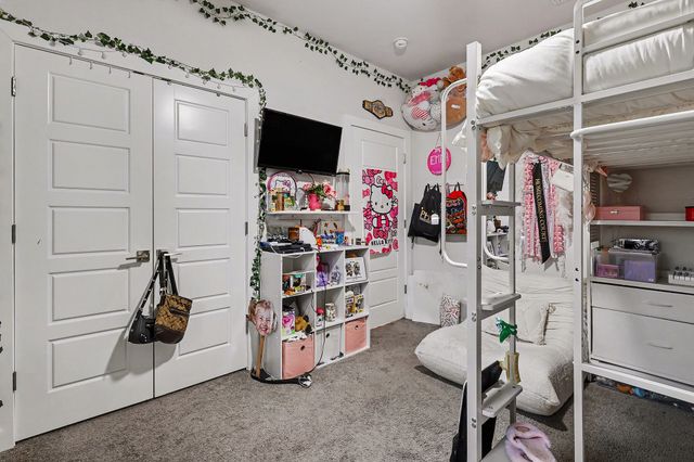 220 Poinsetta Drive, Palmer, TX 75152