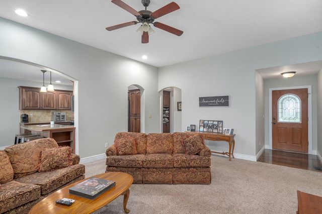 5701 N Seacrest Drive, Ozark, MO 65721