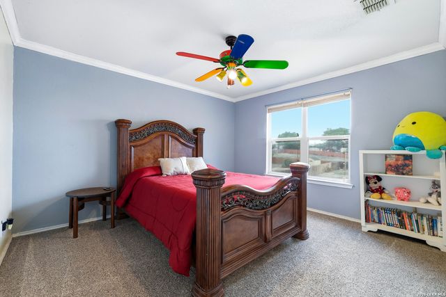 9942 HUNTERS POND, San Antonio, TX 78224