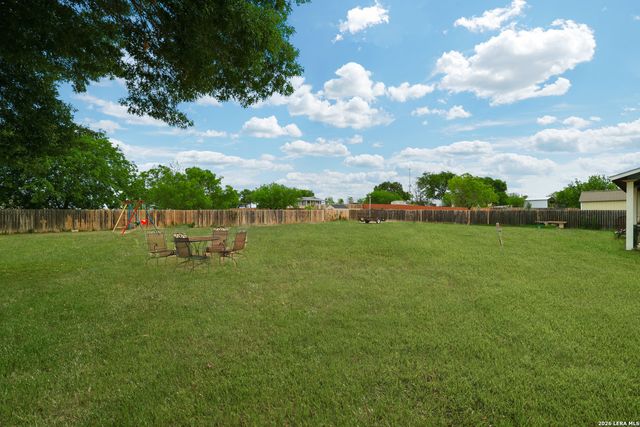 9942 HUNTERS POND, San Antonio, TX 78224