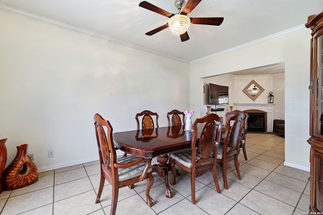 9942 HUNTERS POND, San Antonio, TX 78224